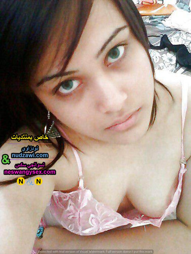 لبوه قمر تغري حبيبها بجسمها الفتاك